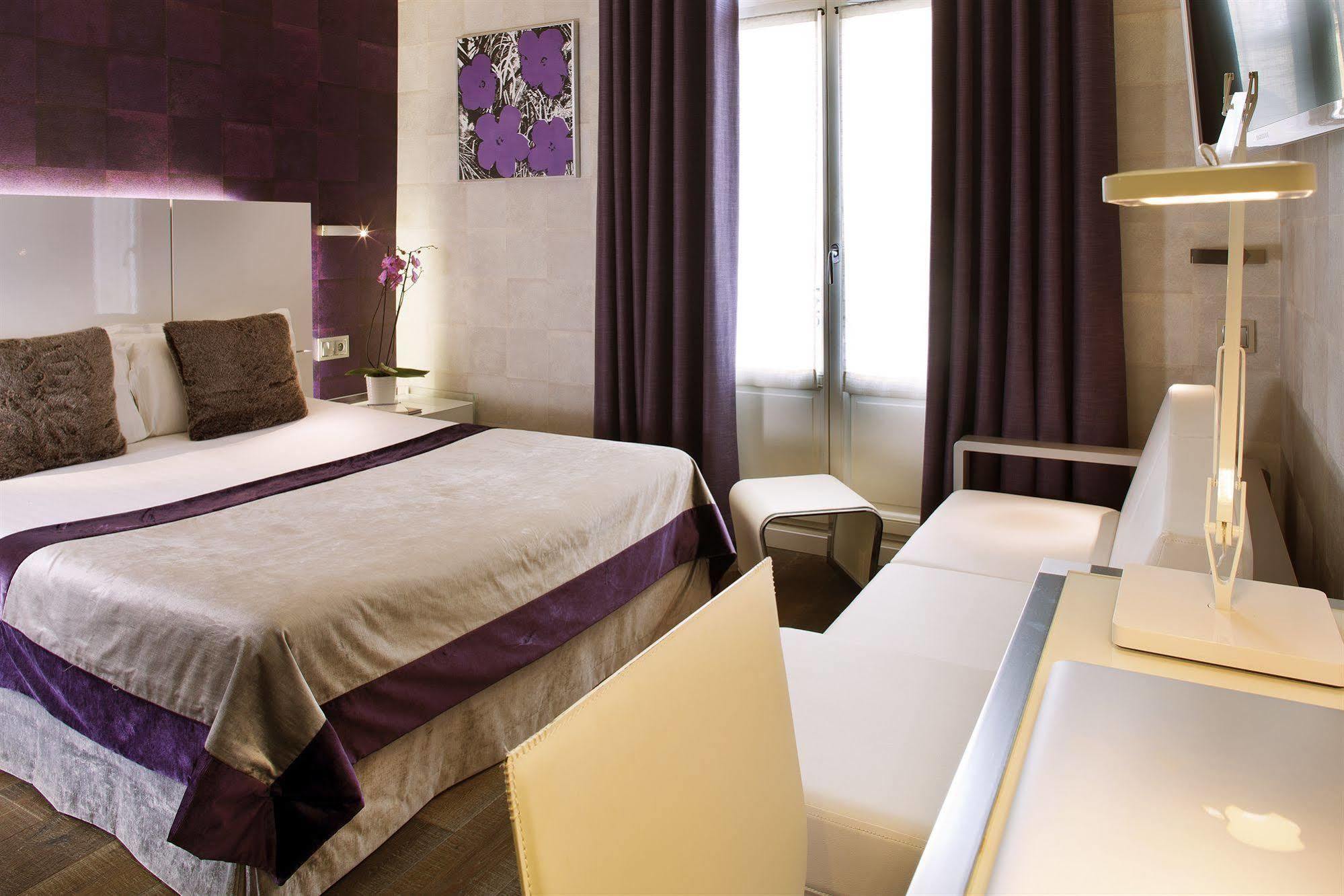 Hotel Des Arceaux Montpellier Exterior photo
